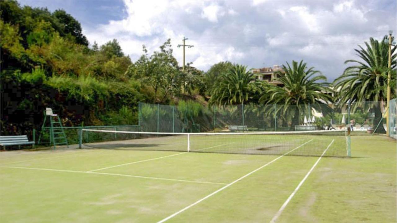קאפוליברי Monolocali Le Lecce Pool & Tennis מראה חיצוני תמונה